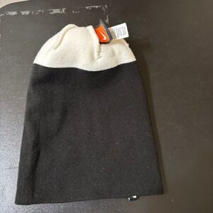 Nike Pom Pom Beanie Black White One‎ Size Fits Most Winter Hat